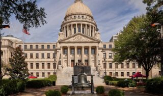 Mississippi State Capitol, Jackson, MS. Public domain image from Library of Congress.