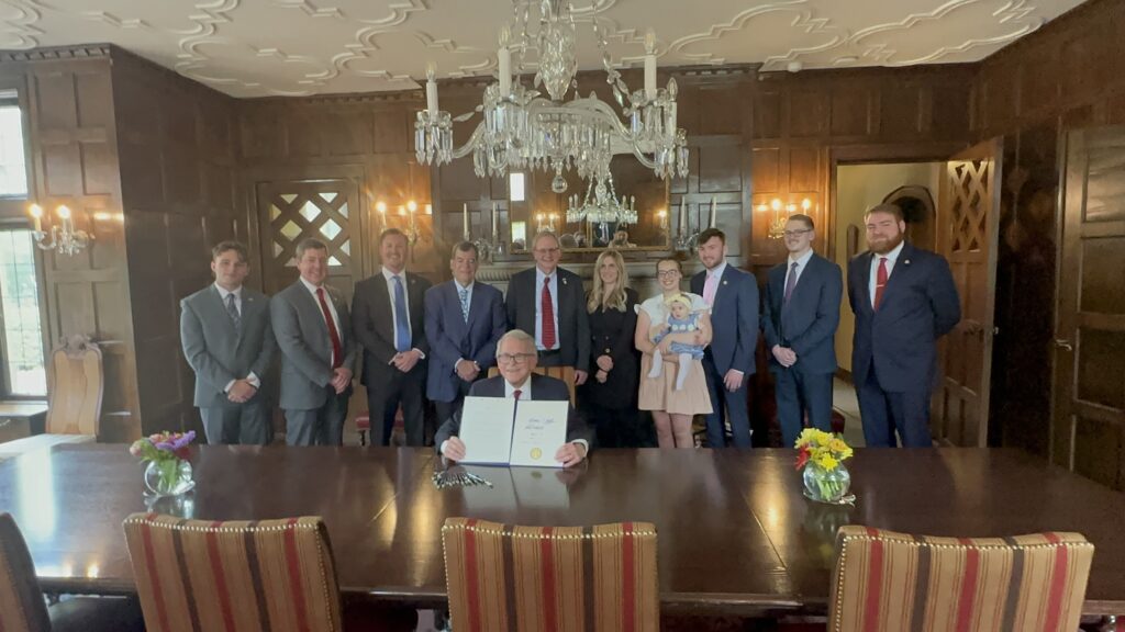 Senate Bill 33 bill signing2 - NFIB